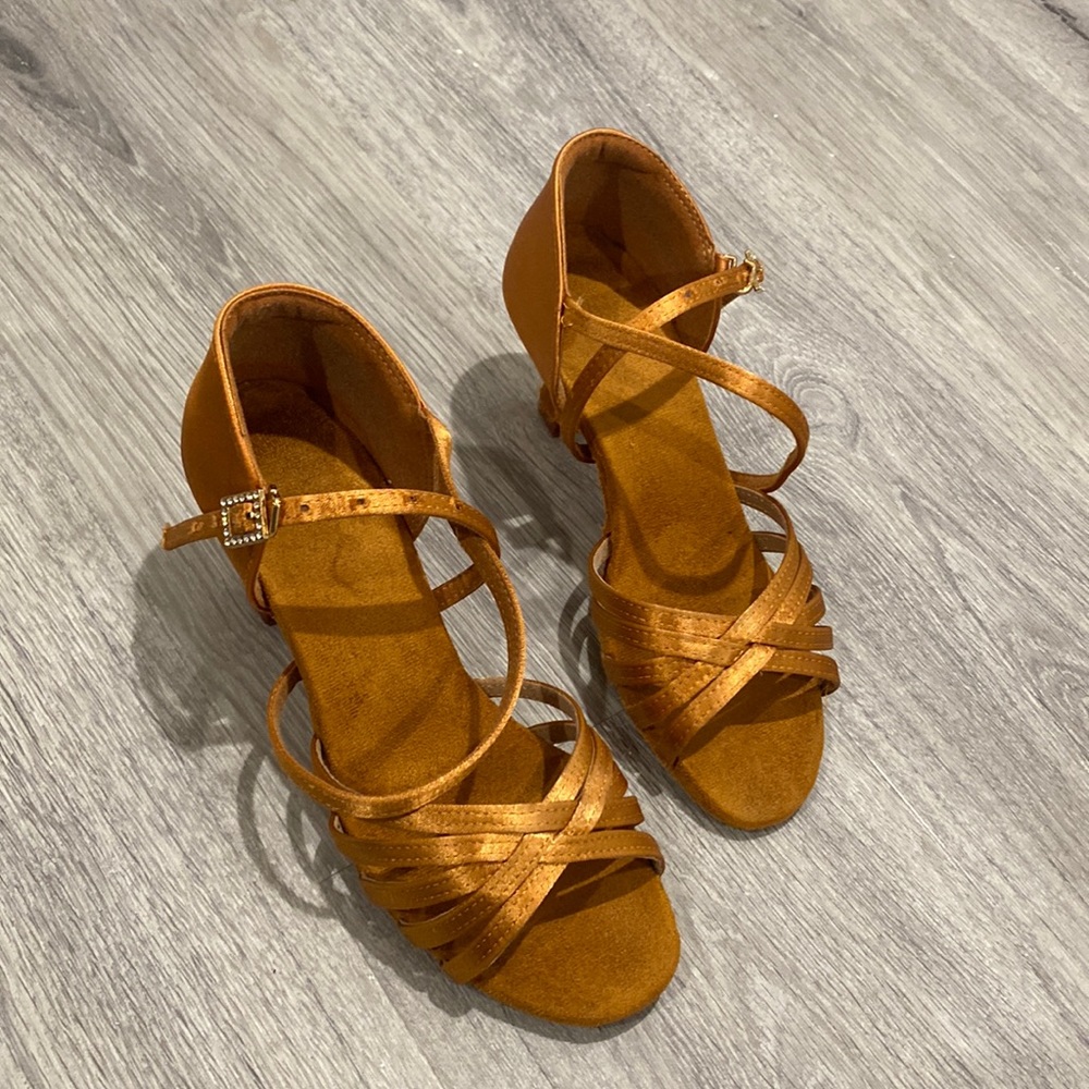 Dance shoes